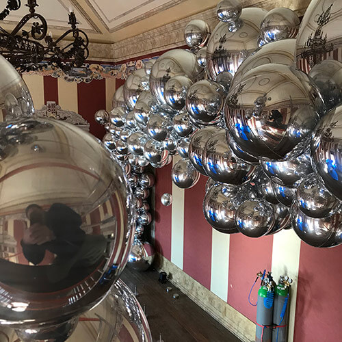 Balloncloud-Spiegelballons-hochhinaus