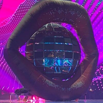 PRESSEBALL-Augsburg_Spiegelkugeln-Saal_500x500_acf_cropped