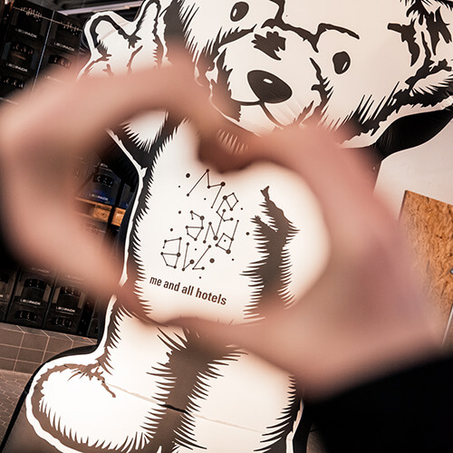 Meandall_inflatable-Bear_hochhinaus_1